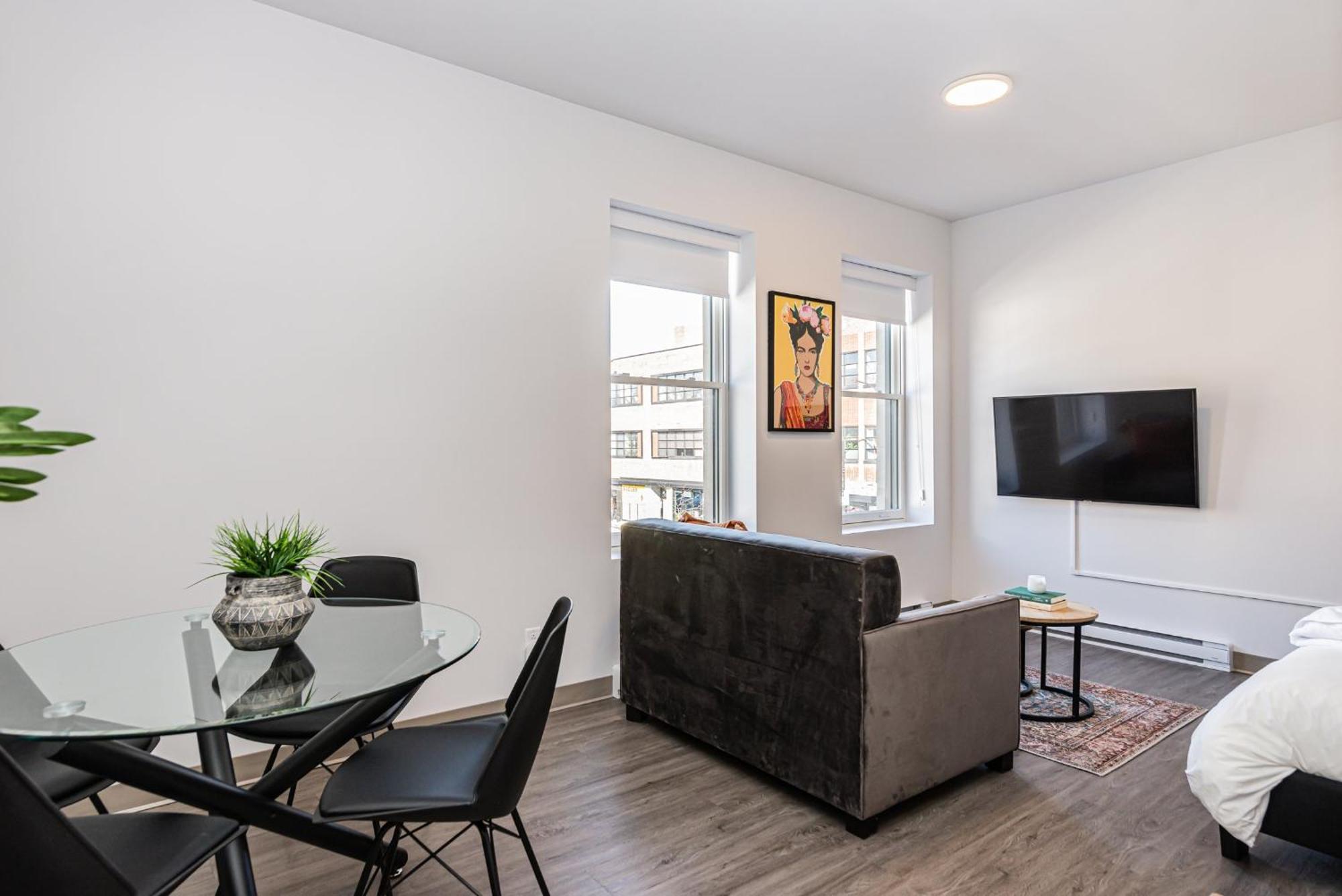 Wonderful New Studio Close To Mount Royal By Den Stays 몬트리올 객실 사진
